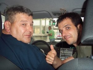 Hristorekin bere autoan