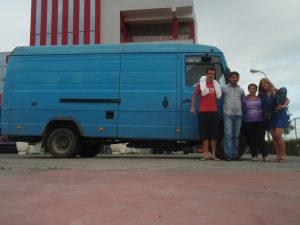 Lina, Mhill eta bere furgonetarekin