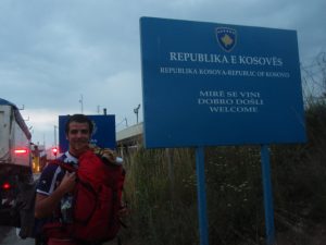 Serbian sartzea debekatu ostean, berriz ere Kosovora bueltan