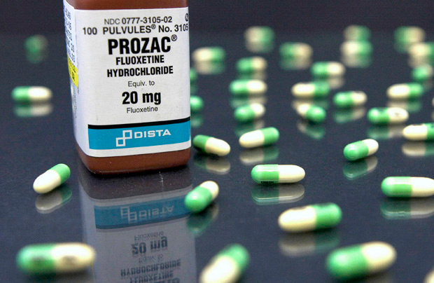 “Anabolizatzaileek depresioa eragin dezakete, eta askok kokainarekin eta Prozac-arekin egiten diote aurre".