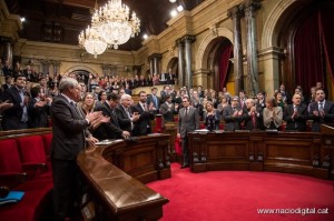 Katalunia subjektu politikoa dela eta erabakitzeko eskubidea duela onartu zuen Parlamentuak. (Arg: Jordi Borràs - Nacio Digital, CC-BY-SA)