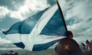 2014ko udazkenean erabakiko dute eskoziarrek independente izan nahi duten ala ez.