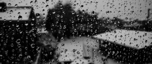 fondos-pantalla-blanco-negro-gotas-lluvia