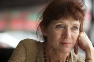 Nancy Hustonek ingelesa du lehen hizkuntza baina frantsesez idazten du. Argazkia: theenthusiast.com.au.
